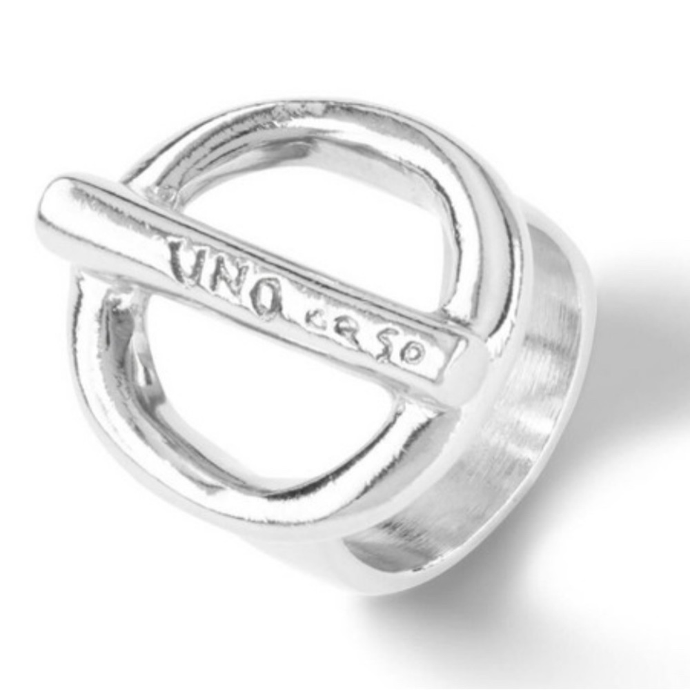 Beautiful Uno de 50 unisex ring size 8. Hand made in Spain. These are rare!
